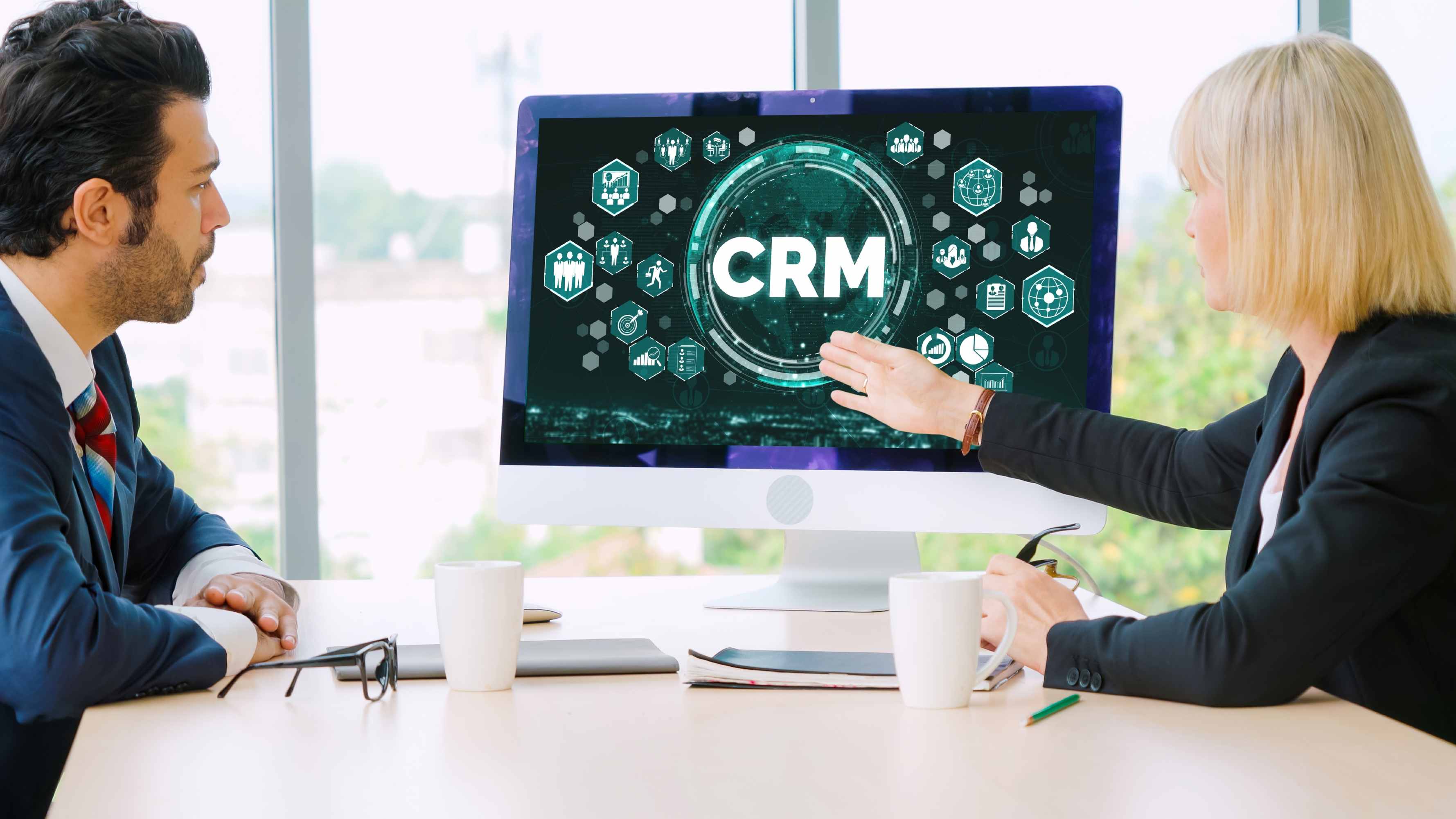 Типы CRM-систем и их особенности
